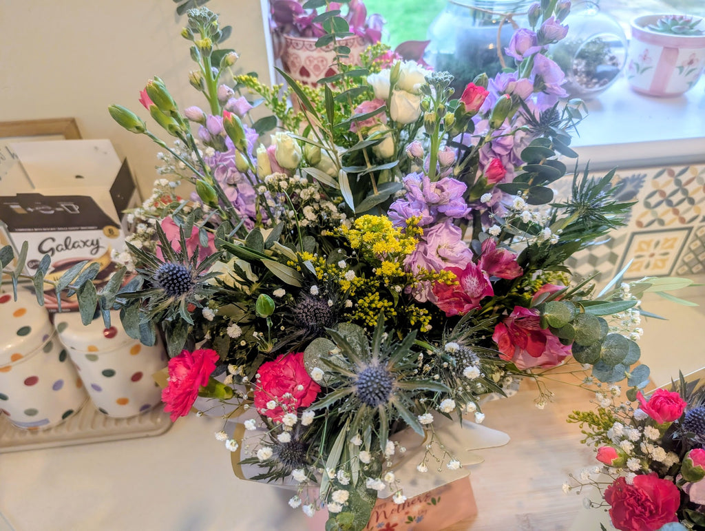 Flower Bouquet- Hand tied in Living Vase Box