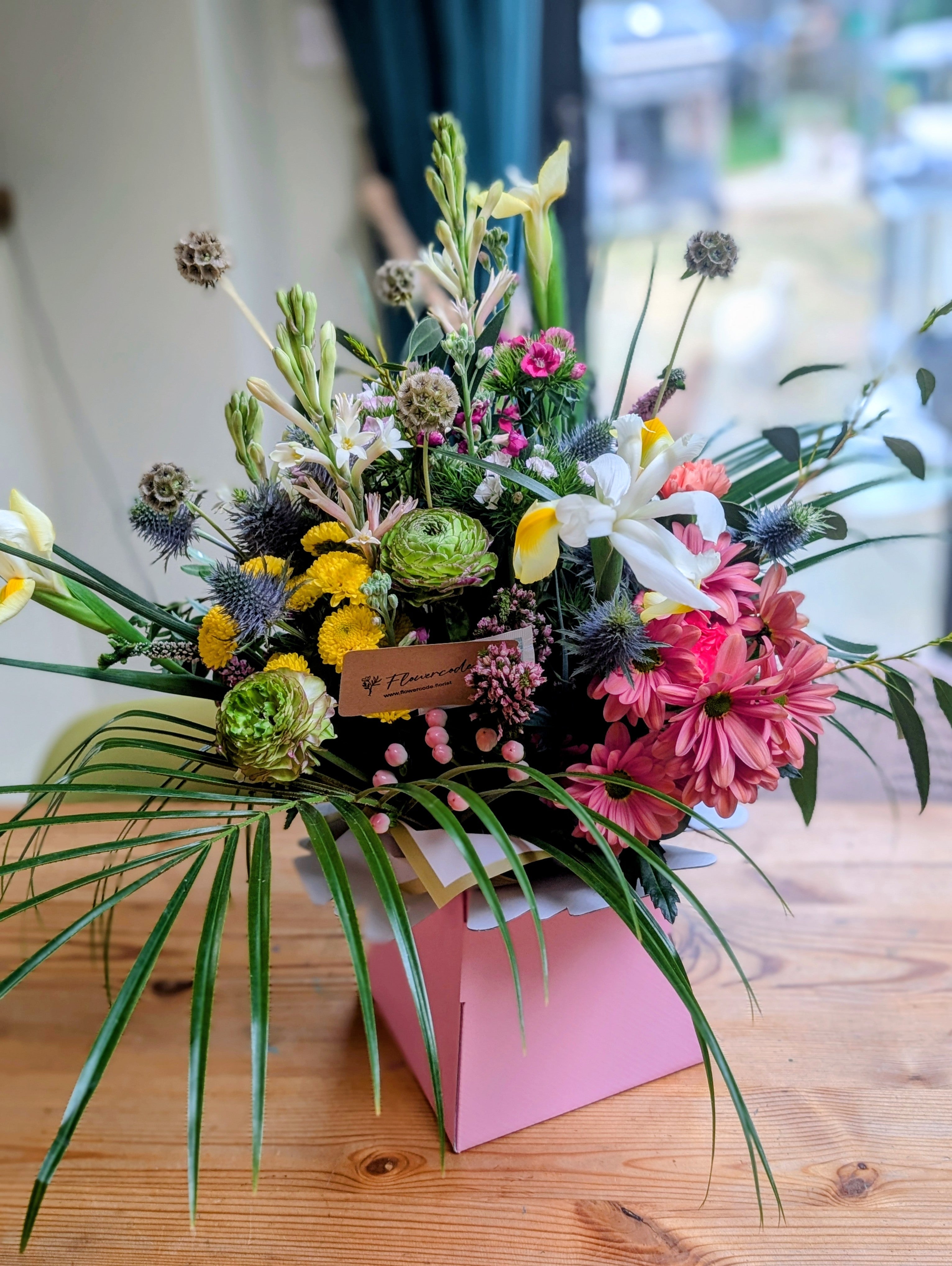 Flower Bouquet- Hand tied in Living Vase Box